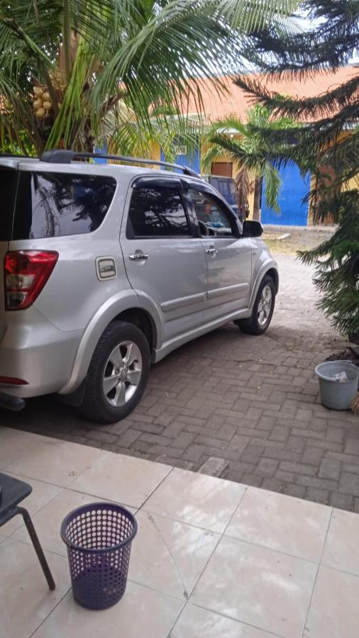 Hotel Kost Backpacker Sidoarjo Esterno foto