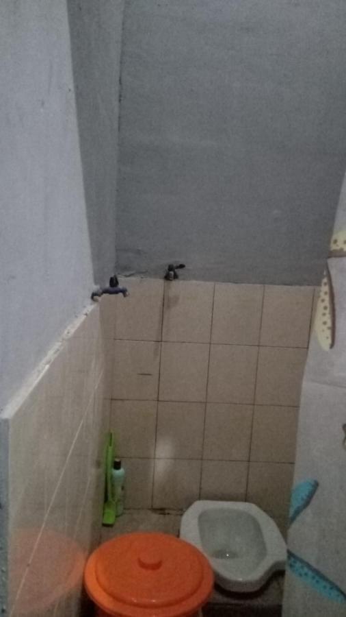 Hotel Kost Backpacker Sidoarjo Esterno foto