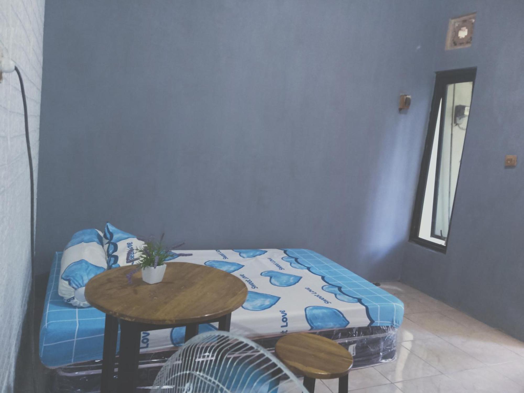 Hotel Kost Backpacker Sidoarjo Esterno foto