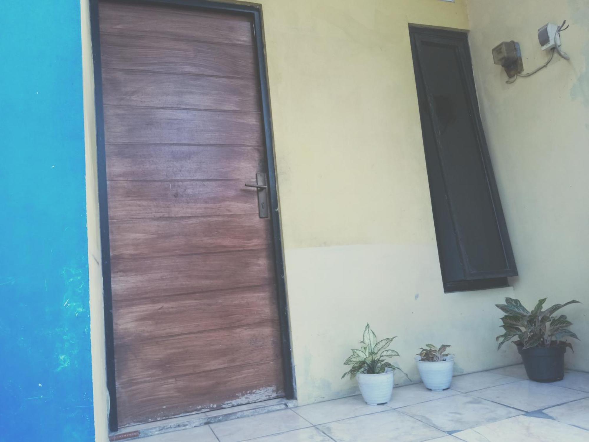 Hotel Kost Backpacker Sidoarjo Esterno foto