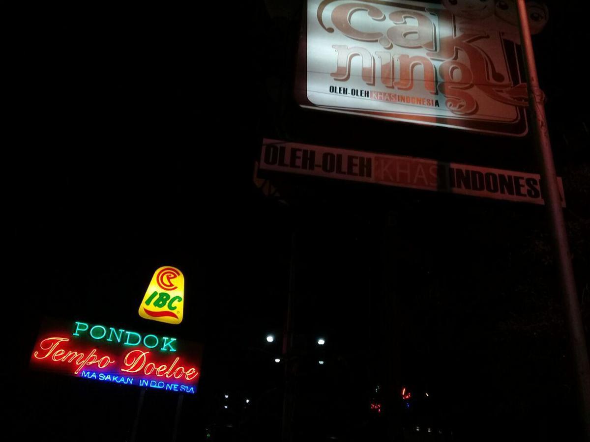 Hotel Kost Backpacker Sidoarjo Esterno foto