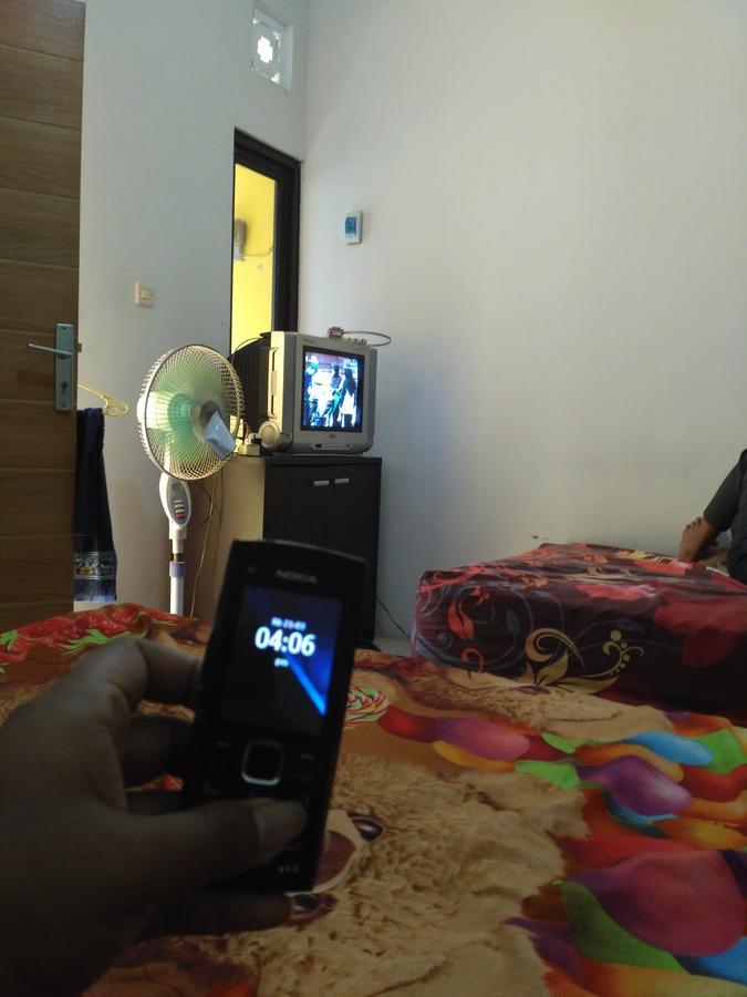 Hotel Kost Backpacker Sidoarjo Esterno foto