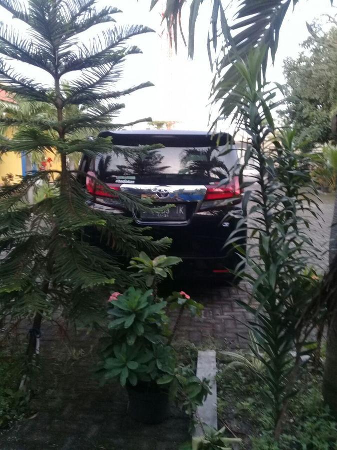 Hotel Kost Backpacker Sidoarjo Esterno foto